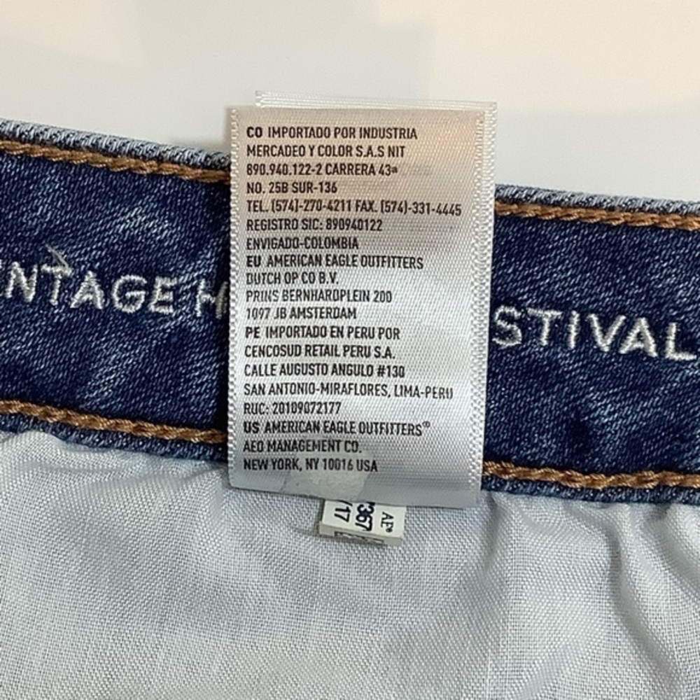 Vintage AE  hi rise festival Distressed “I love ya”  jean shorts SZ 8 EUC - Picture 8 of 14